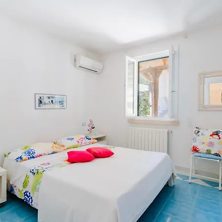 Deliziosa Patrizia A Villa