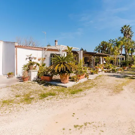 Deliziosa Patrizia A Villa *