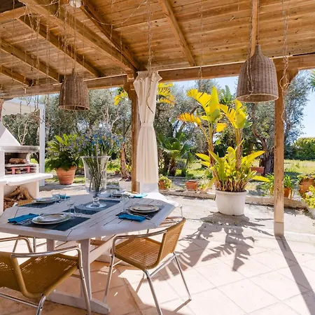 Deliziosa Patrizia A Villa *